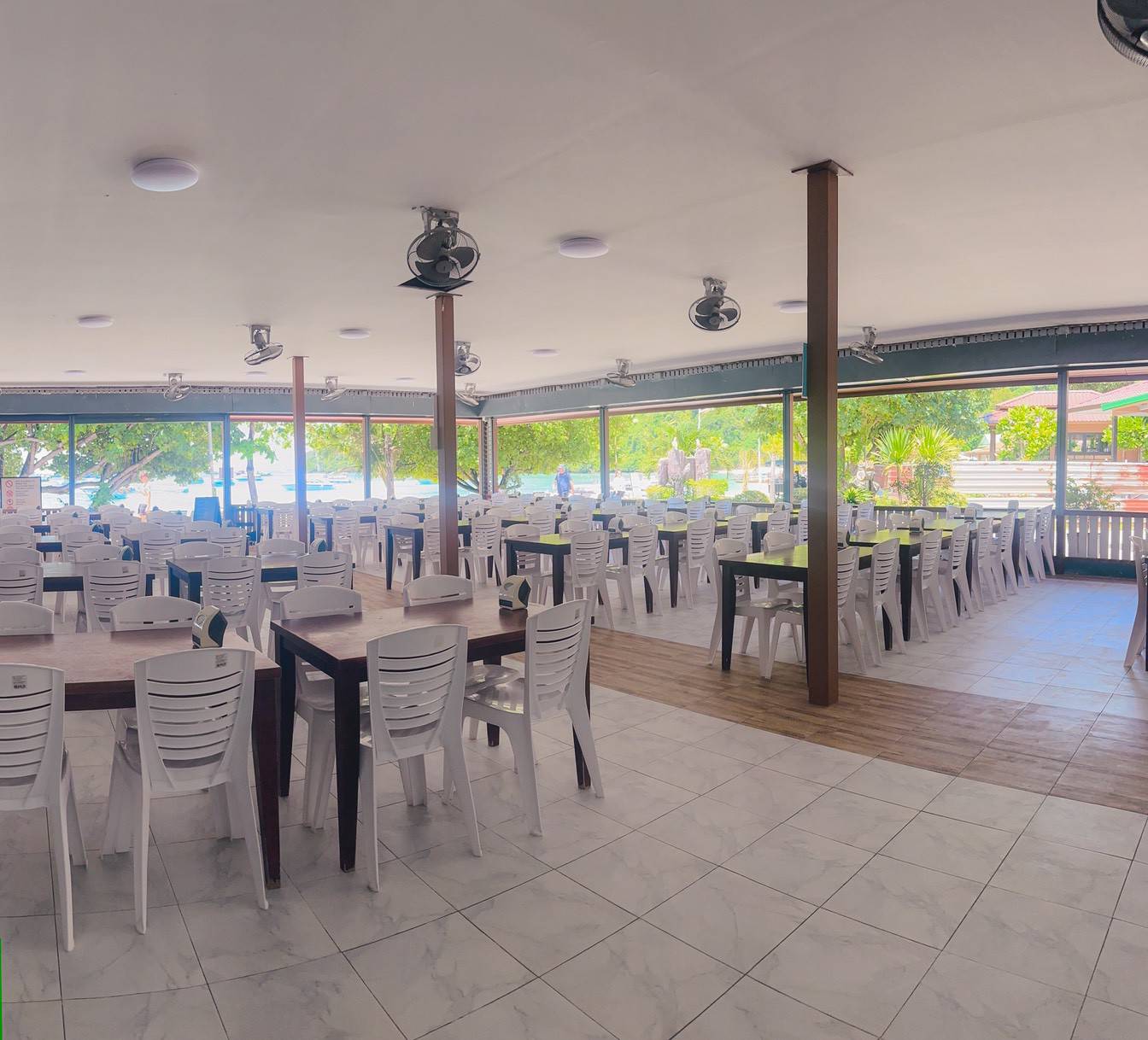 Lunch - Buffet Menu - Local Restaurant on Phi Phi Island — image 9