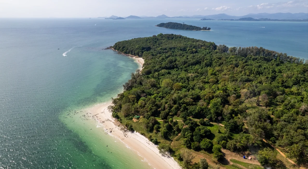 ๋James Bond Island - Panyee Floating Village by Speed Catamaran + Lunch + SIC Transfer (Include Park Fee) — image 1