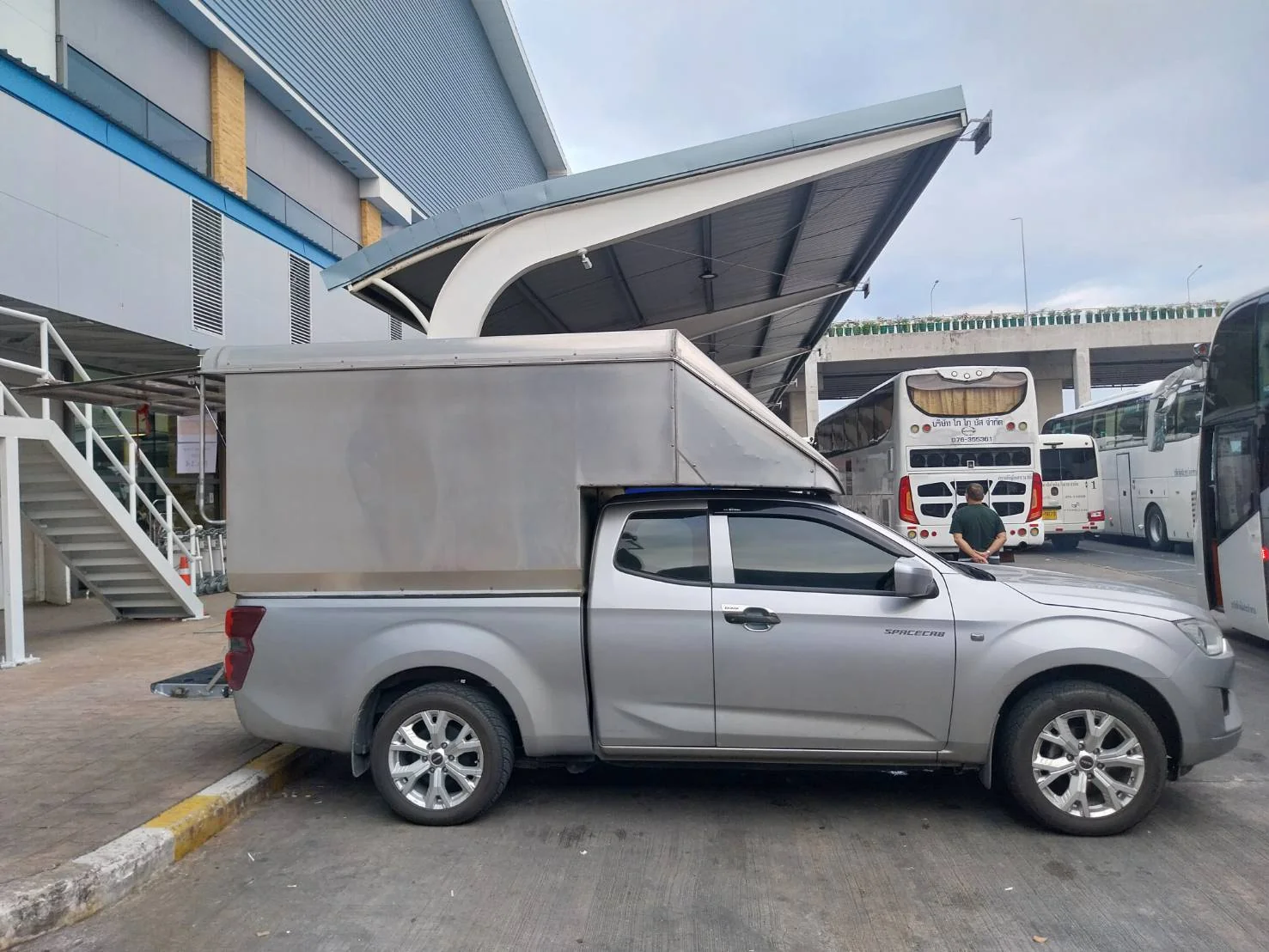Luggage Truck (Phuket Hotel / Phuket Airport) One Way