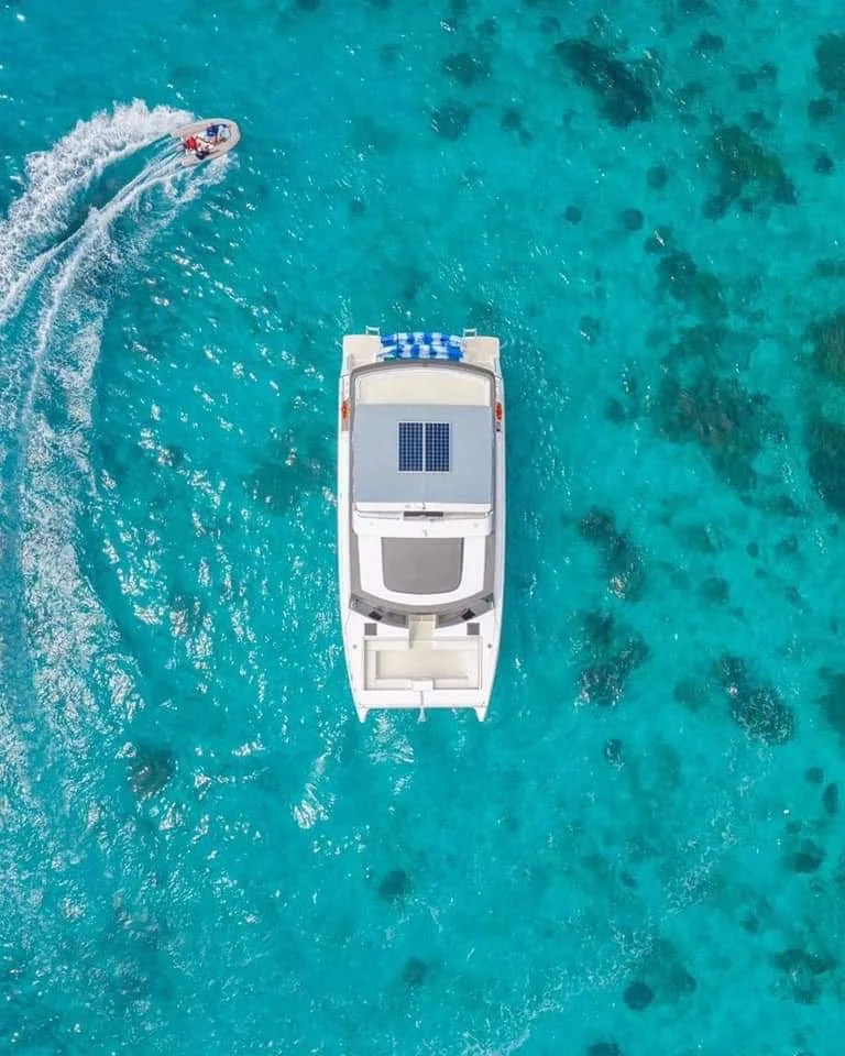 INDIGO (Luxury Power Catamaran) : Phi Phi + Pileh Lagoon + Maiton Island + (Breakfast Box) + Lunch + SIC Transfer — image 7