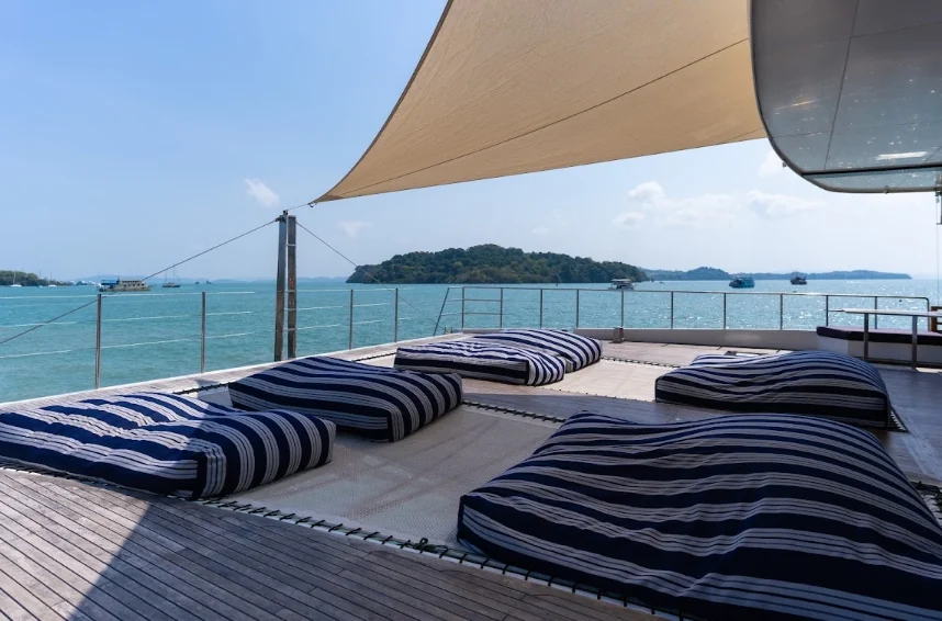 The Exclusive Trip James Bond Island by Seanery Catamaran (1st Floor) + Slider + Lunch + Dinner + Alcohol Shot + SIC Transfer (Include National Park Fee) — image 19