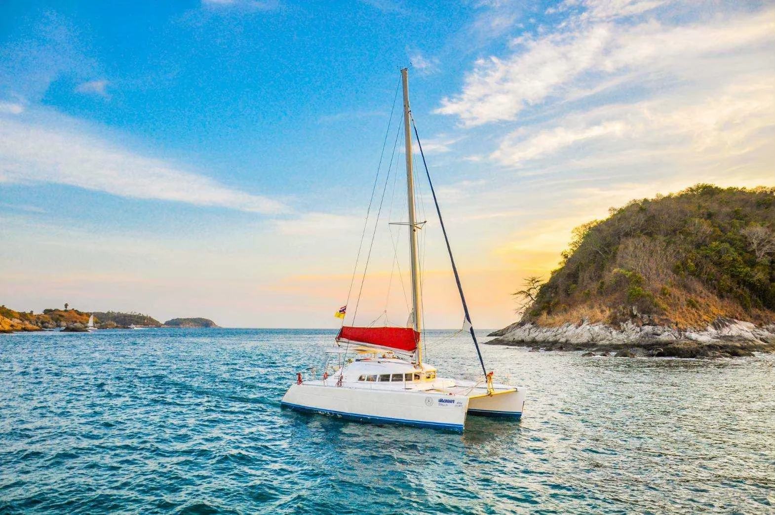 Sunset Dinner - by Catamaran Yacht + Dinner + SIC Transfer — image 8