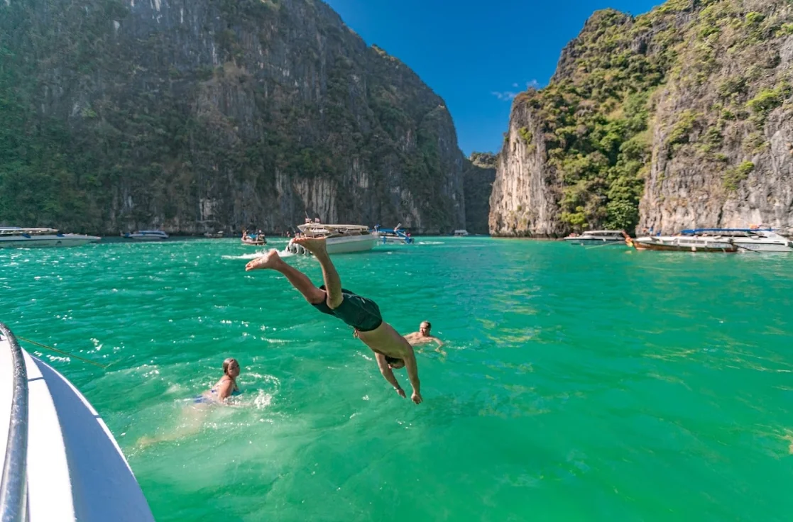 Phi Phi + Maya Bay + Khai Island (Speed Catamaran Sawanu) + Lunch + National Park Fee + (No Transfer) — image 8