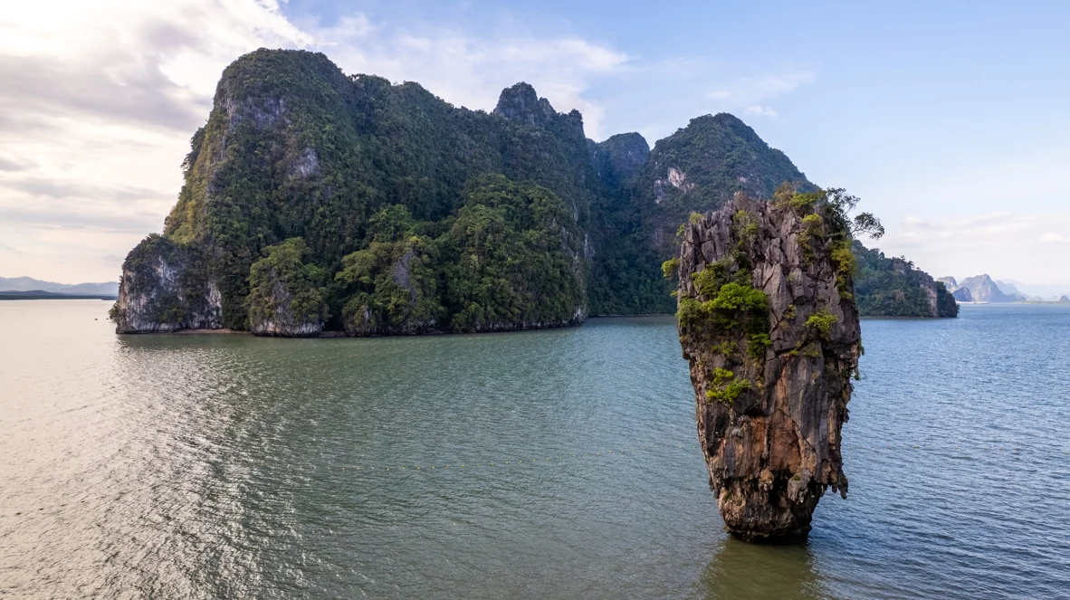 ๋James Bond Island - Panyee Floating Village by Speed Catamaran + Lunch + SIC Transfer (Include Park Fee) — image 7