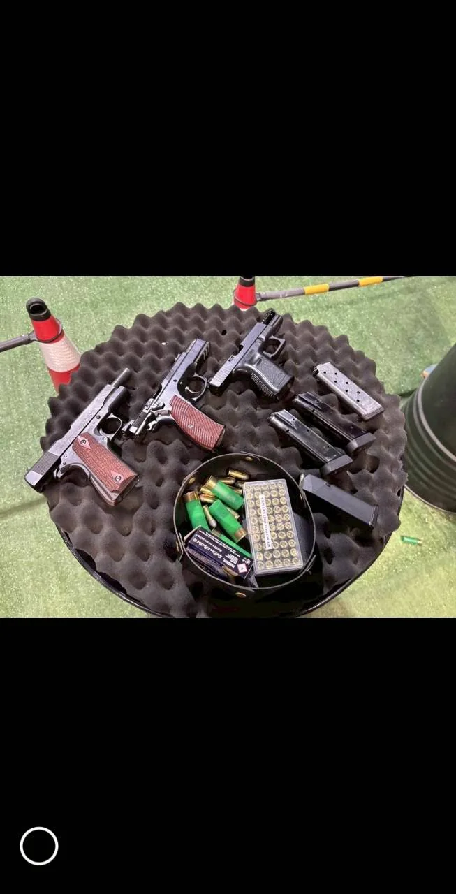 Pistol 10 Bullets + Zipline 20 Stations + SIC Transfer, (Top Hill) — image 1