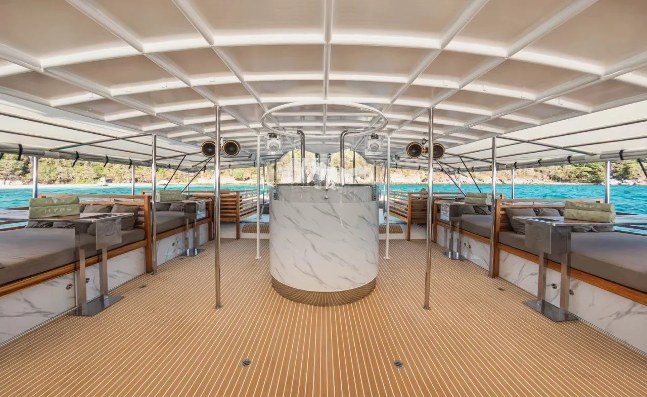NOAH Catamaran - Coral & Racha Island — image 5