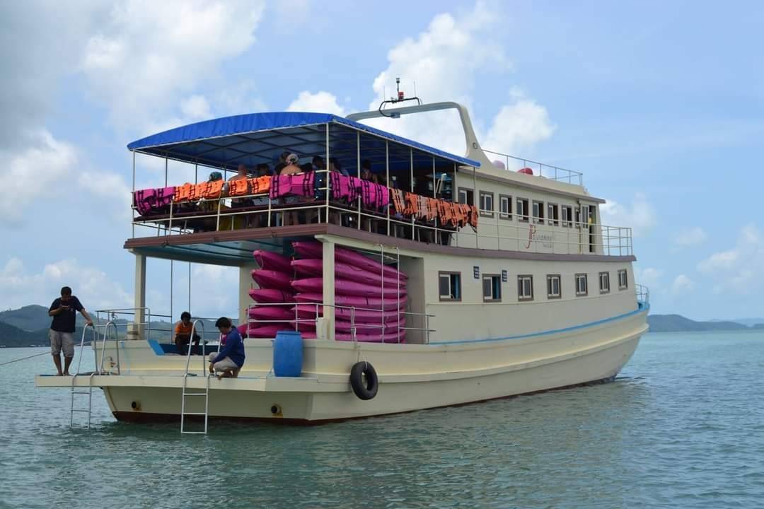 James Bond Island (Big Boat) + Sea Canoe + Lunch on Board + National Park Fee + SIC Transfer (Patong area) — image 3