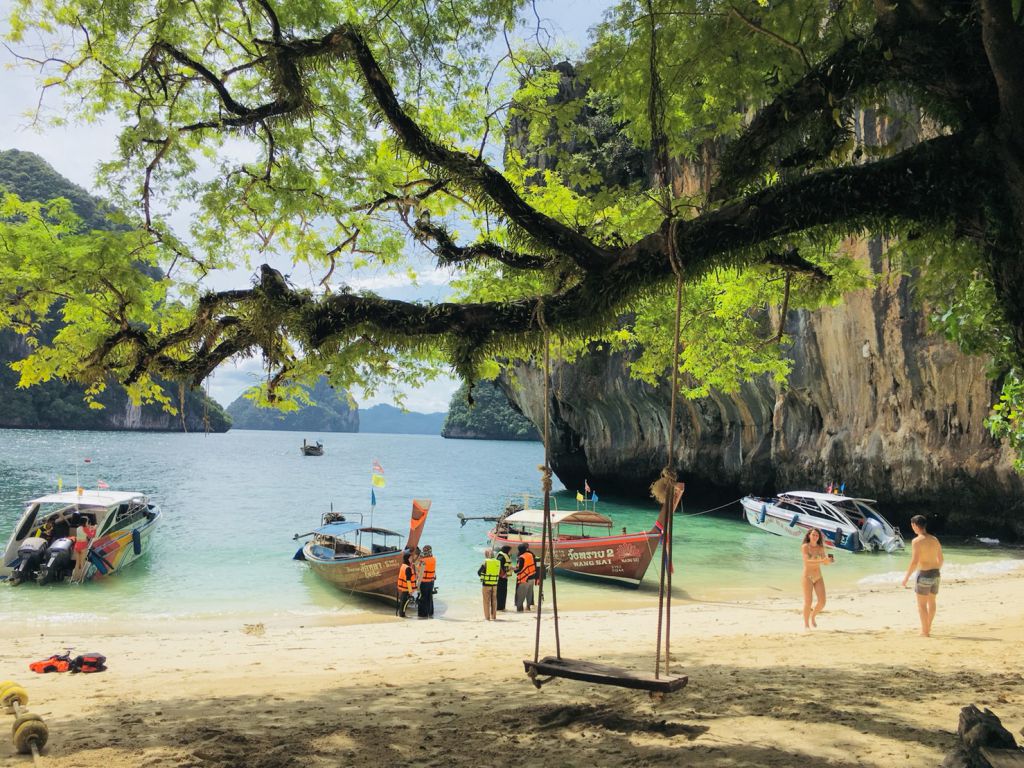 Hong Island Tour (Krabi) (Speed Boat) + Buffe Lunch + National Park Fee + SIC Transfer — image 7