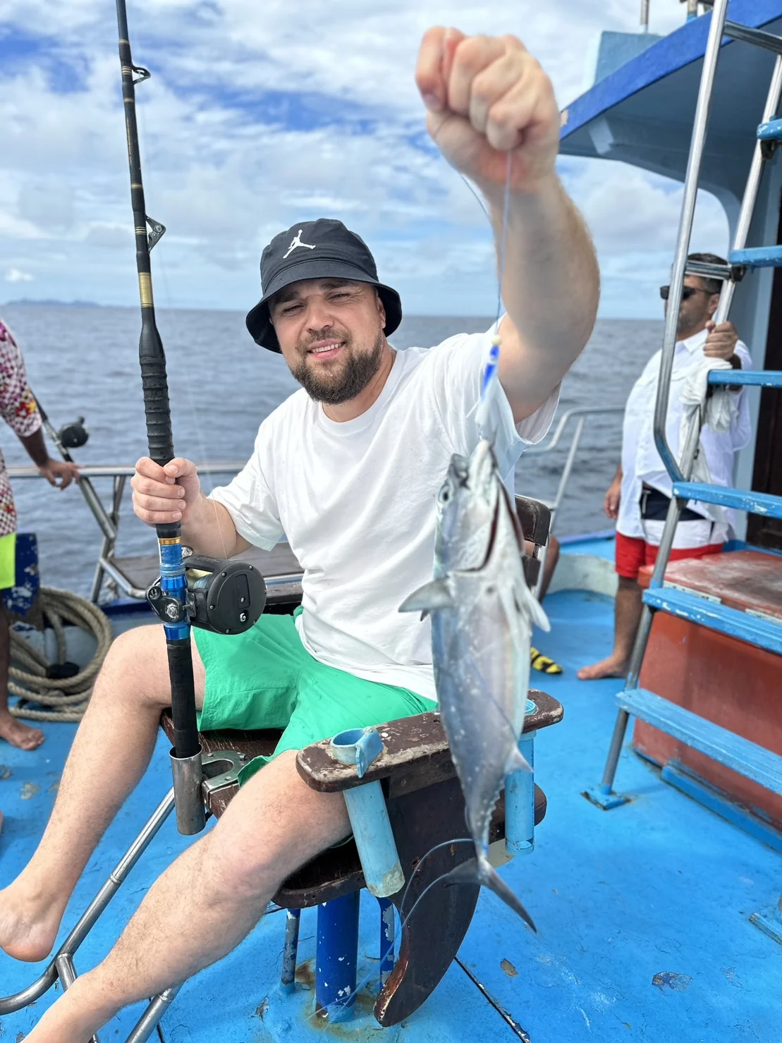 Full Day Big Game Fishing (Trolling & Spinning) + Lunch board + Transfer — image 19