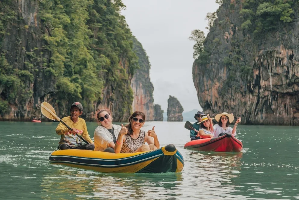 Phi Phi + James Bond + Bamboo + Khai Island One Day Trip by Speed Boat (Sawanu) + Canoe + Lunch + SIC Transfer (Include National Park Fee) — image 19