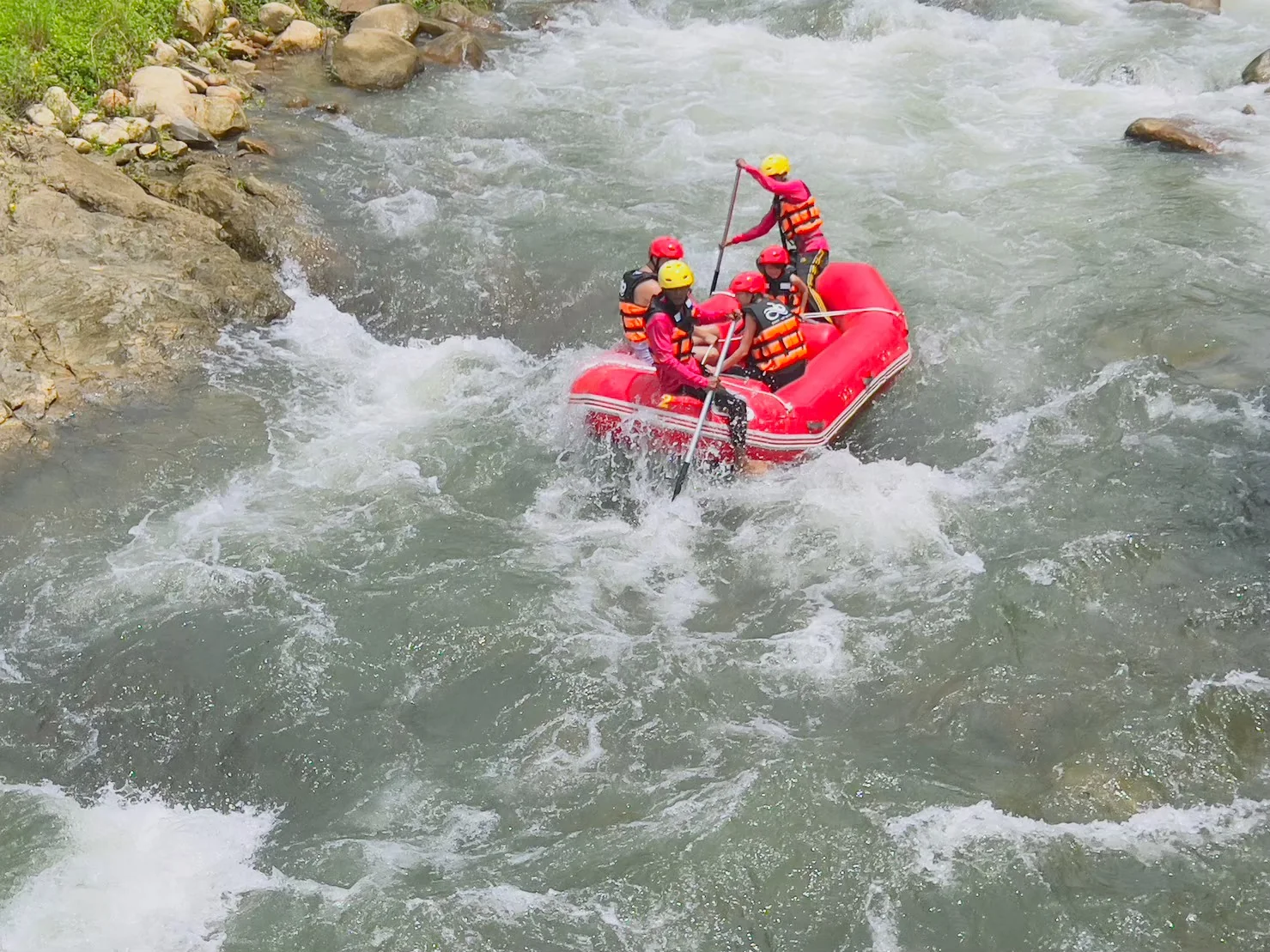 White Water Rating (5 Km.) + Lunch + Zipline + SIC Transfer — image 11