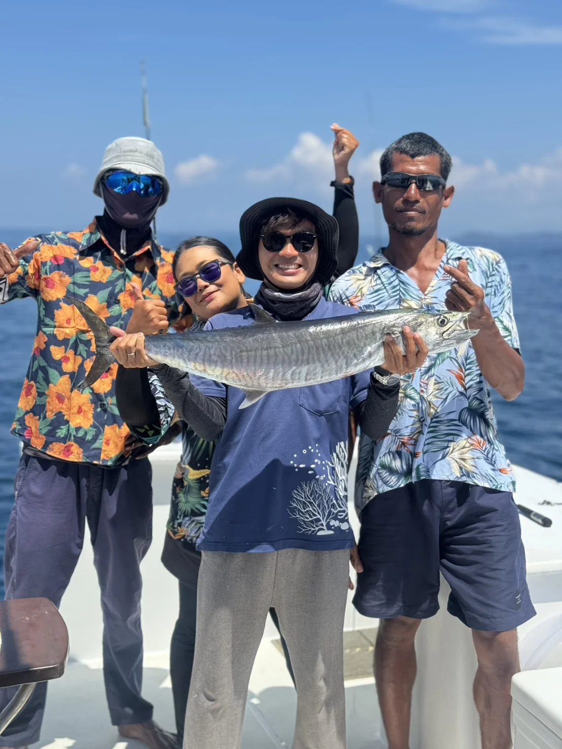 Full Day Big Game Fishing (Trolling & Spinning) + Lunch board + Transfer — image 30
