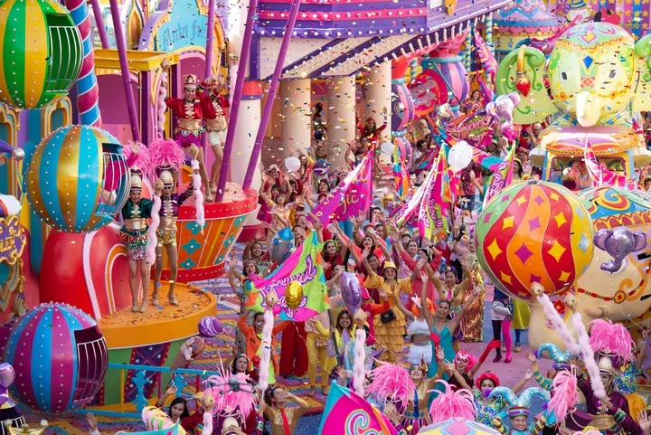 Carnival Magic Show + Dinner (Regular Seat) + SIC Transfer  — image 4
