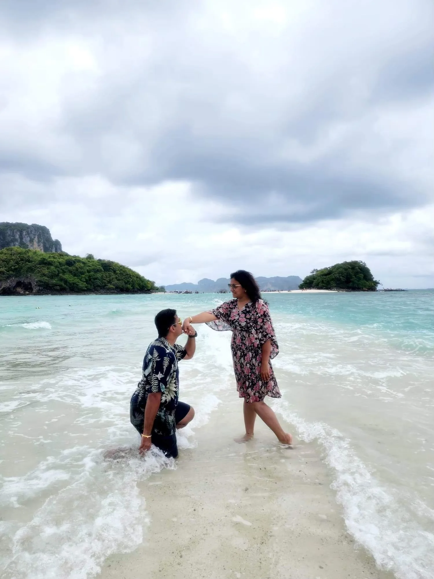 Krabi 4 Island Tour (Speed Boat) + Lunch Box + National Park Fee + SIC Transfer — image 1
