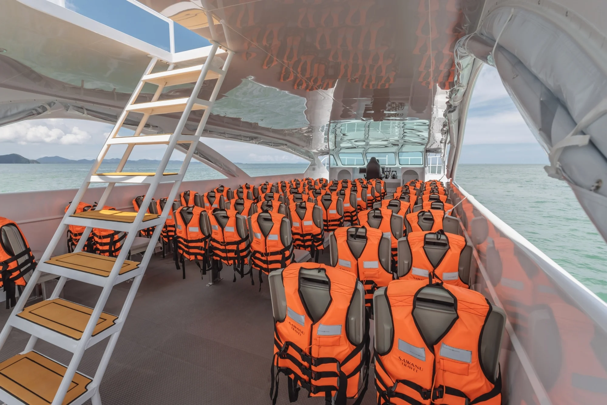 Phi Phi + Maya Bay + Khai Island (Speed Catamaran Sawanu) + Lunch + National Park Fee + (No Transfer) — image 6