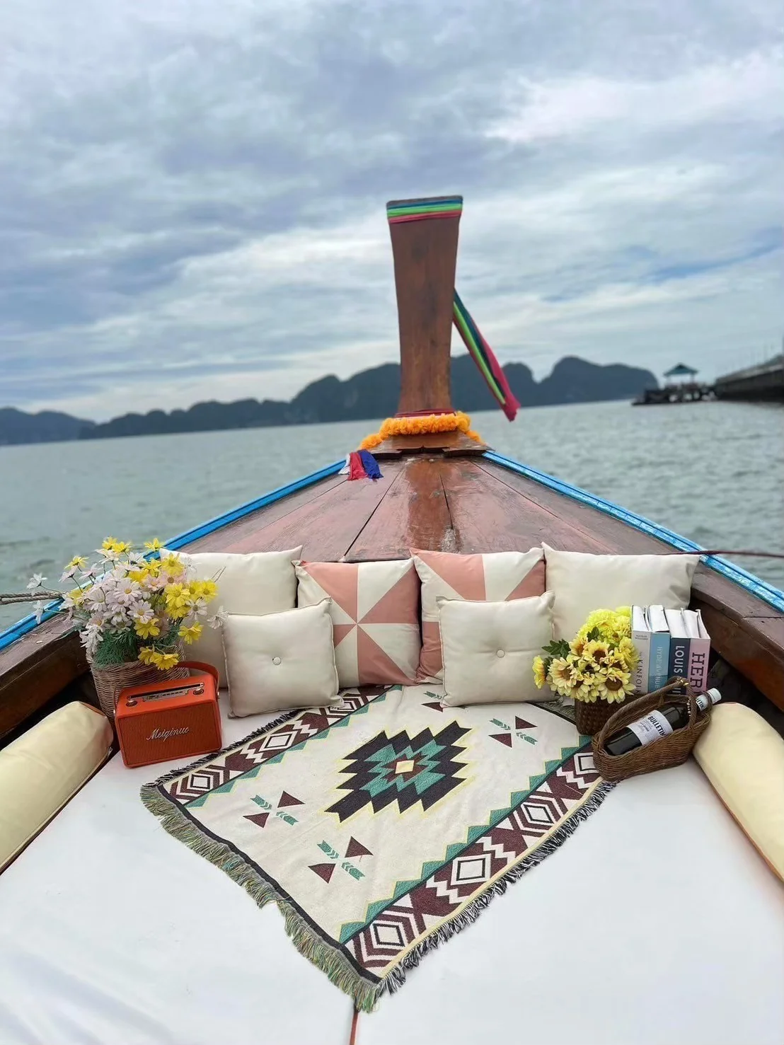 James Bond (Private) Luxury Longtail Boat + Transfer  (2.30 - 4 hours)