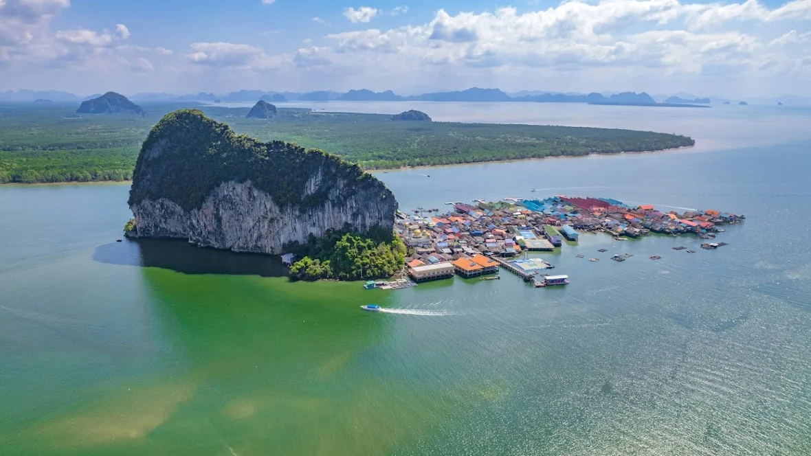 Phi Phi + James Bond + Bamboo + Khai Island One Day Trip by Speed Boat (Sawanu) + Canoe + Lunch + SIC Transfer (Include National Park Fee) — image 5