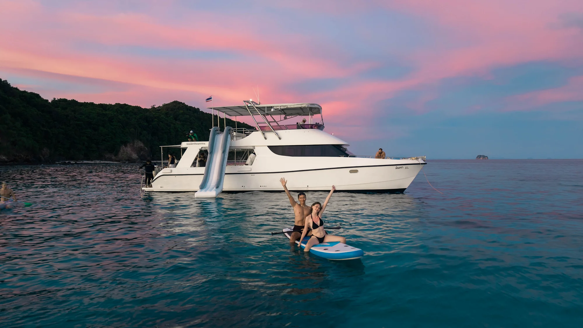 MOONLIGHT PHI PHI LUXURY CRUISE: Phi Phi+ Maya Bay + Maiton Island + Lunch + SIC Transfer — image 2