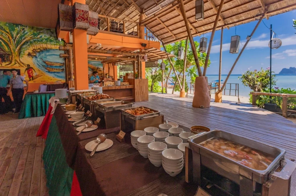 Phi Phi Island + Bamboo Island + Sunset Maiton by Speed Catamaran + Lunch + SIC Transfer & Longtail boat (Include Park Fee) — image 38